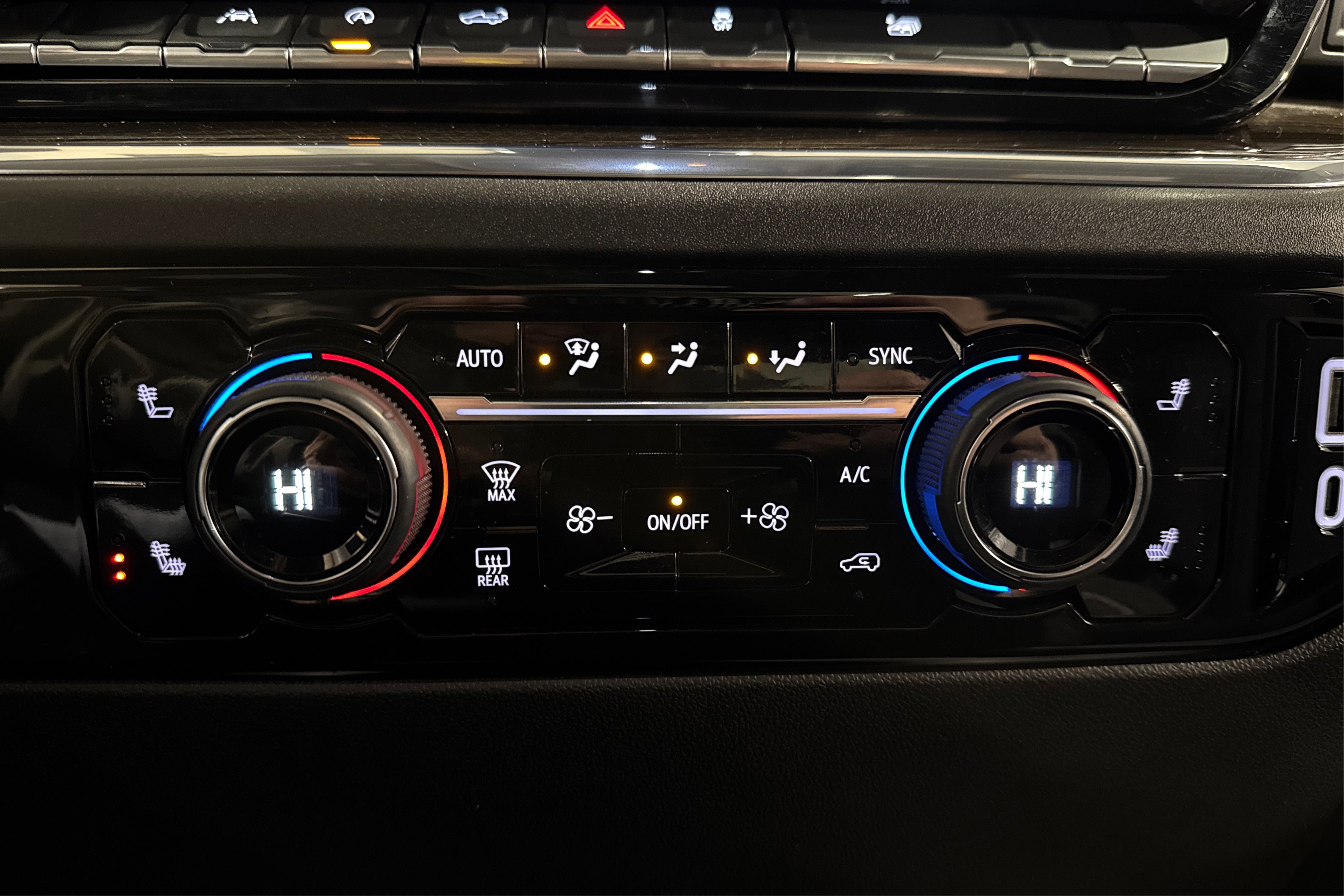 Used 2024 Chevrolet Silverado 1500 RST image 34