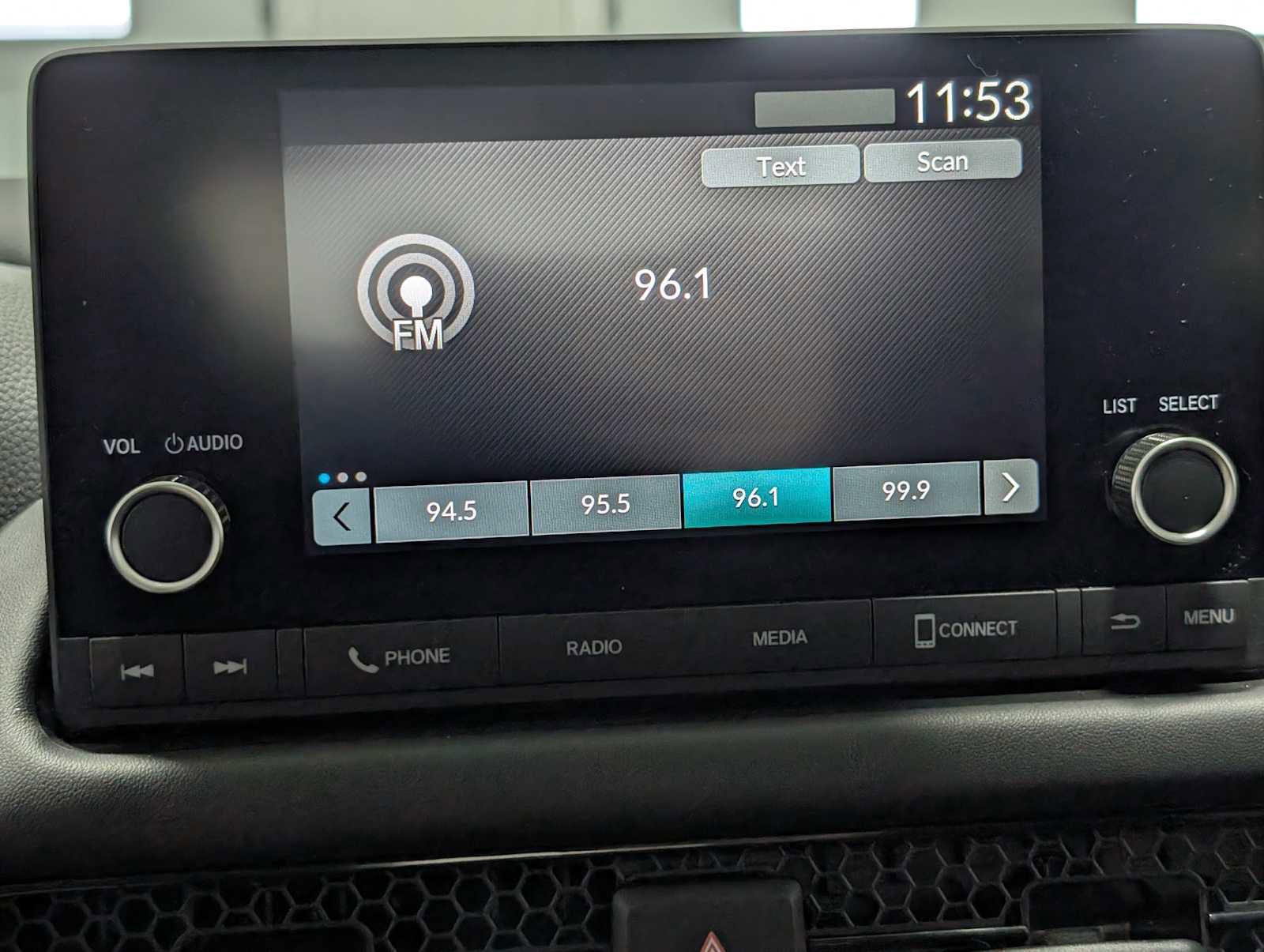 Certified 2023 Honda HR-V LX image 24