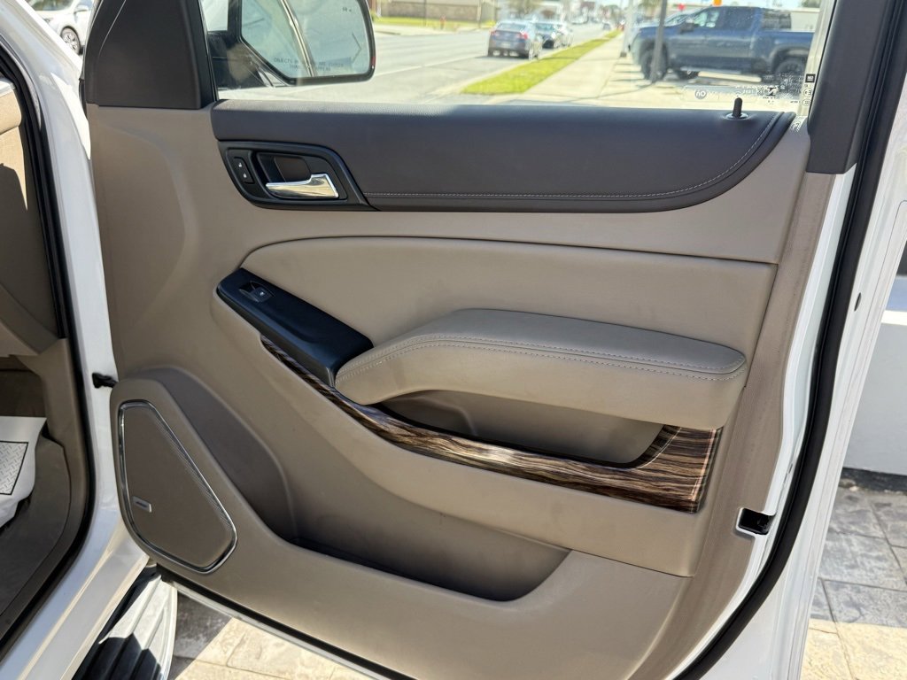 Used 2020 GMC Yukon XL SLT w/ Premium Edition image 61