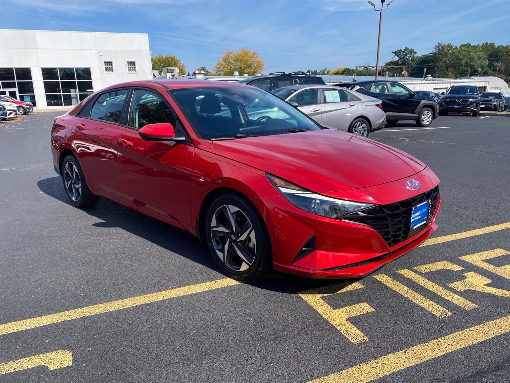 Certified 2023 Hyundai Elantra SEL w/ Convenience Package