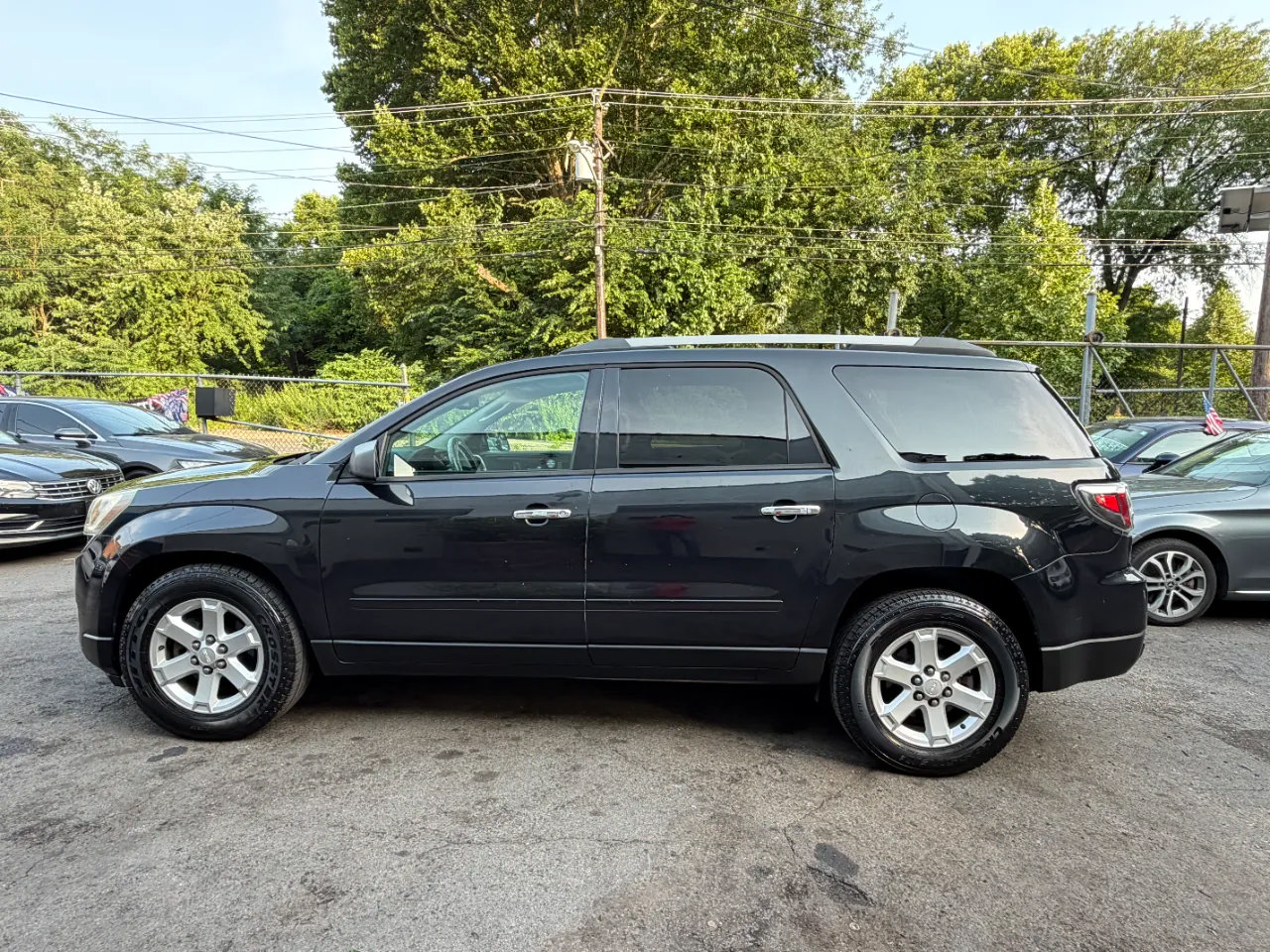 Used 2013 GMC Acadia SLE FWD image 8