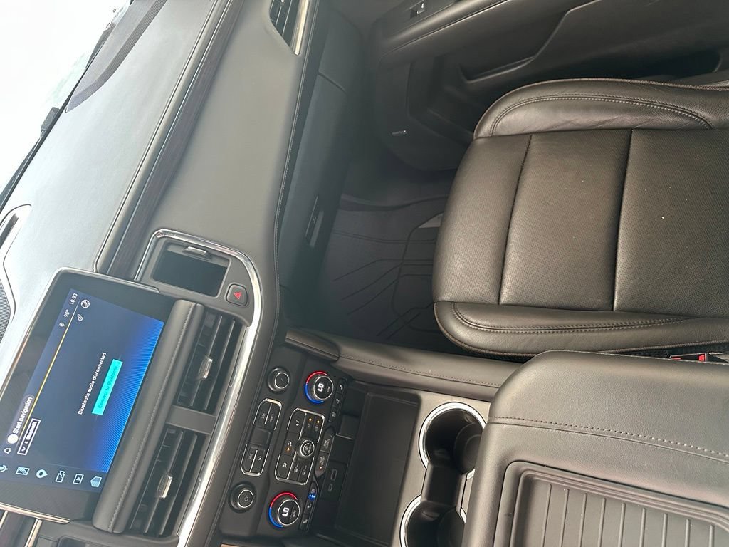 Used 2023 Chevrolet Tahoe High Country AWD/4WD image 25
