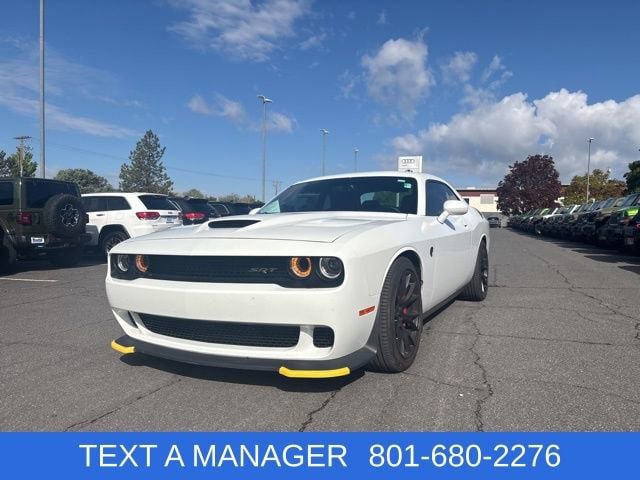 Used 2015 Dodge Challenger SRT Hellcat RWD image 5