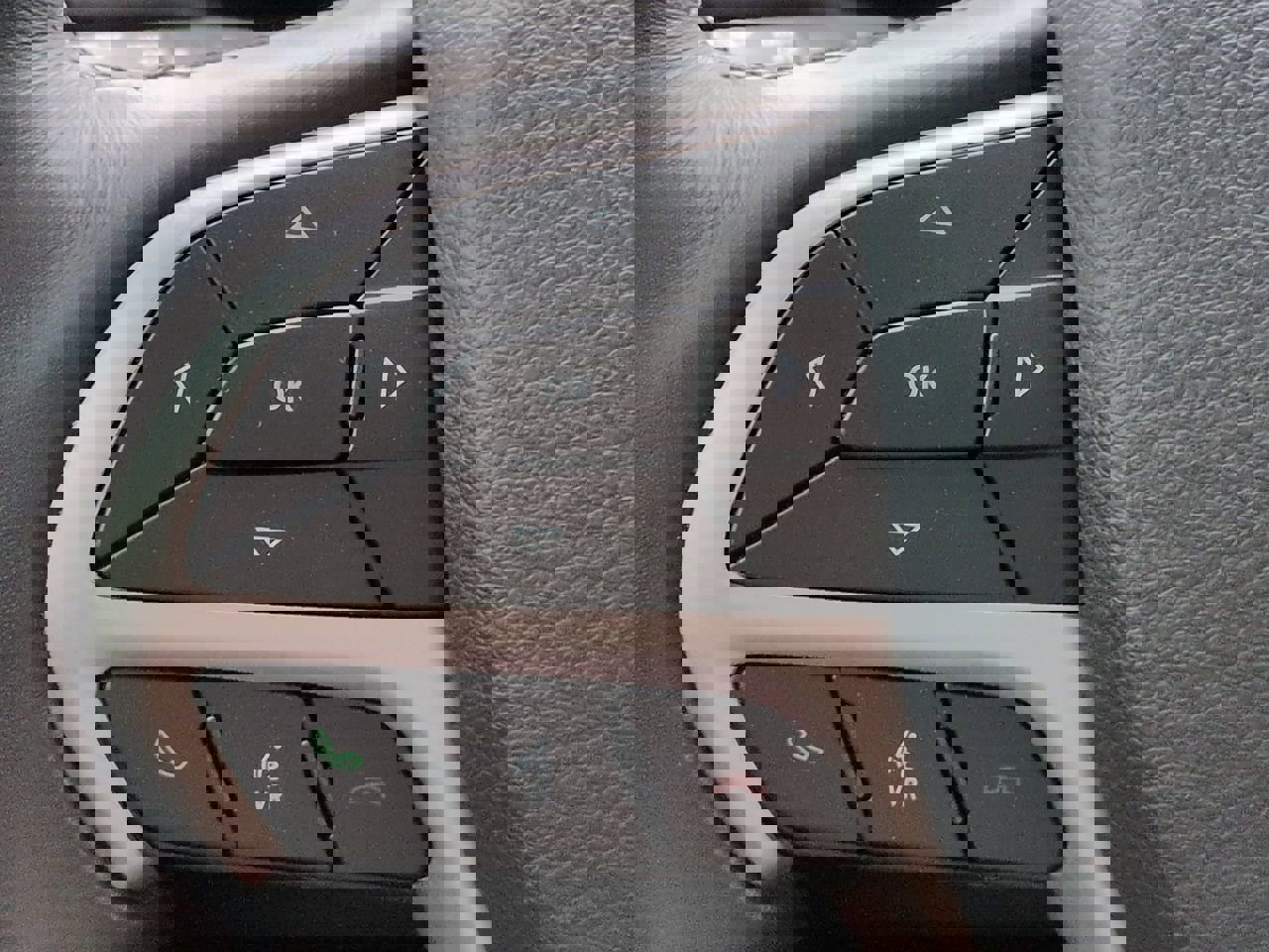 Certified 2022 Jeep Grand Cherokee Limited w/ Trailer Tow Group IV image 24