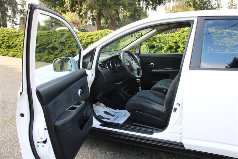 Used 2007 Nissan Versa 1.8 S w/ PWR Pkg FWD image 5