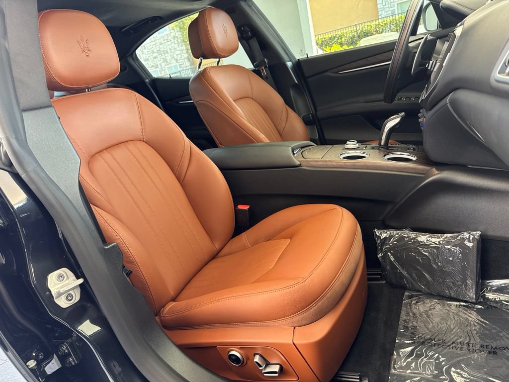 Certified 2023 Maserati Ghibli Modena RWD image 20