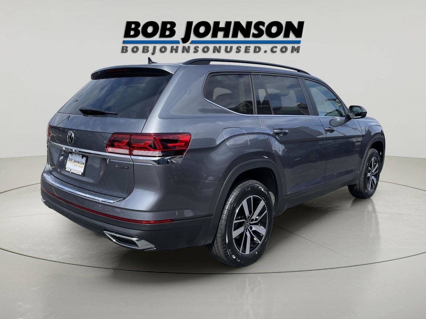 Used 2023 Volkswagen Atlas SE image 3