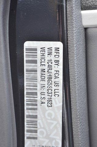 New 2025 Jeep Grand Cherokee Limited image 11