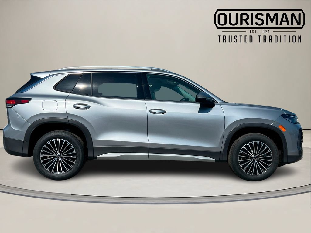 New 2026 Volkswagen Tiguan S AWD/4WD image 2