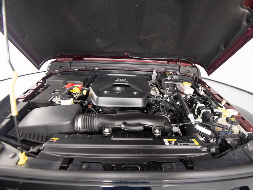 Used 2021 Jeep Wrangler Sport AWD/4WD image 32