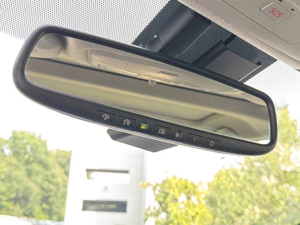 Used 2015 Toyota Prius V Five w/ Advanced Technology Package FWD image 31