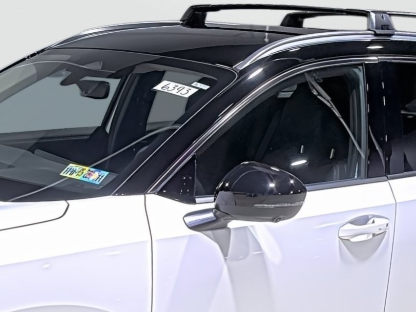 New 2026 Nissan Kicks SR w/ Illumination Package AWD/4WD image 8