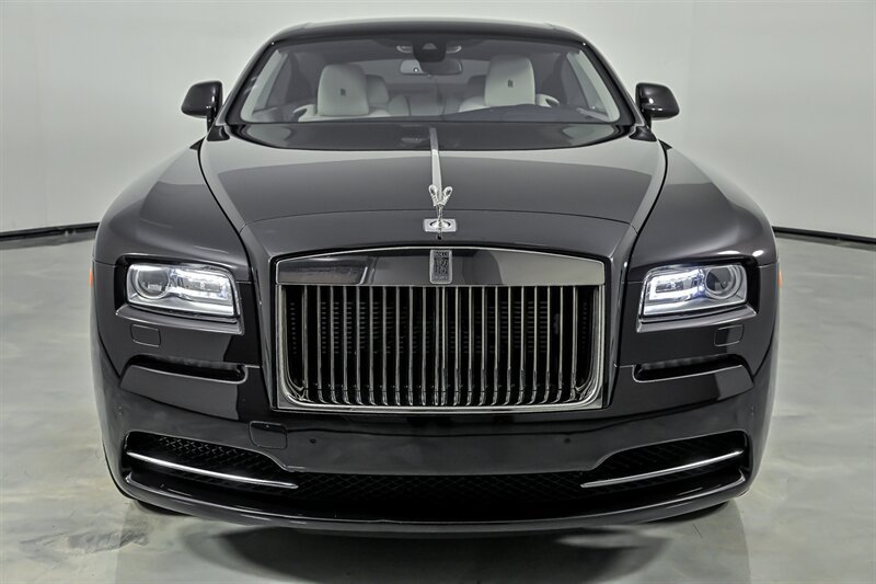 Used 2015 Rolls-Royce Wraith RWD image 3