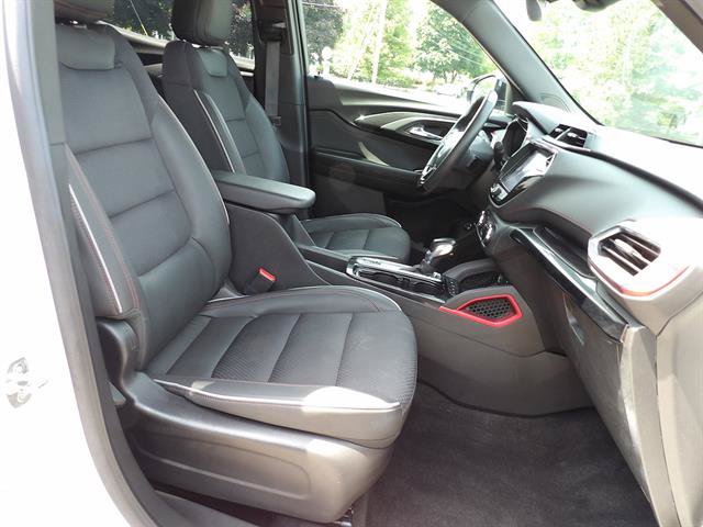Certified 2022 Chevrolet TrailBlazer RS w/ Sun and Liftgate Package AWD/4WD image 42