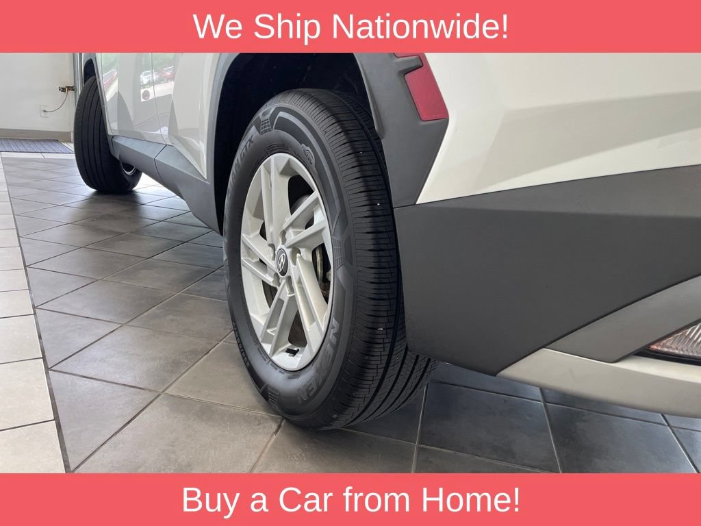 Used 2025 Hyundai Tucson SE AWD/4WD image 17