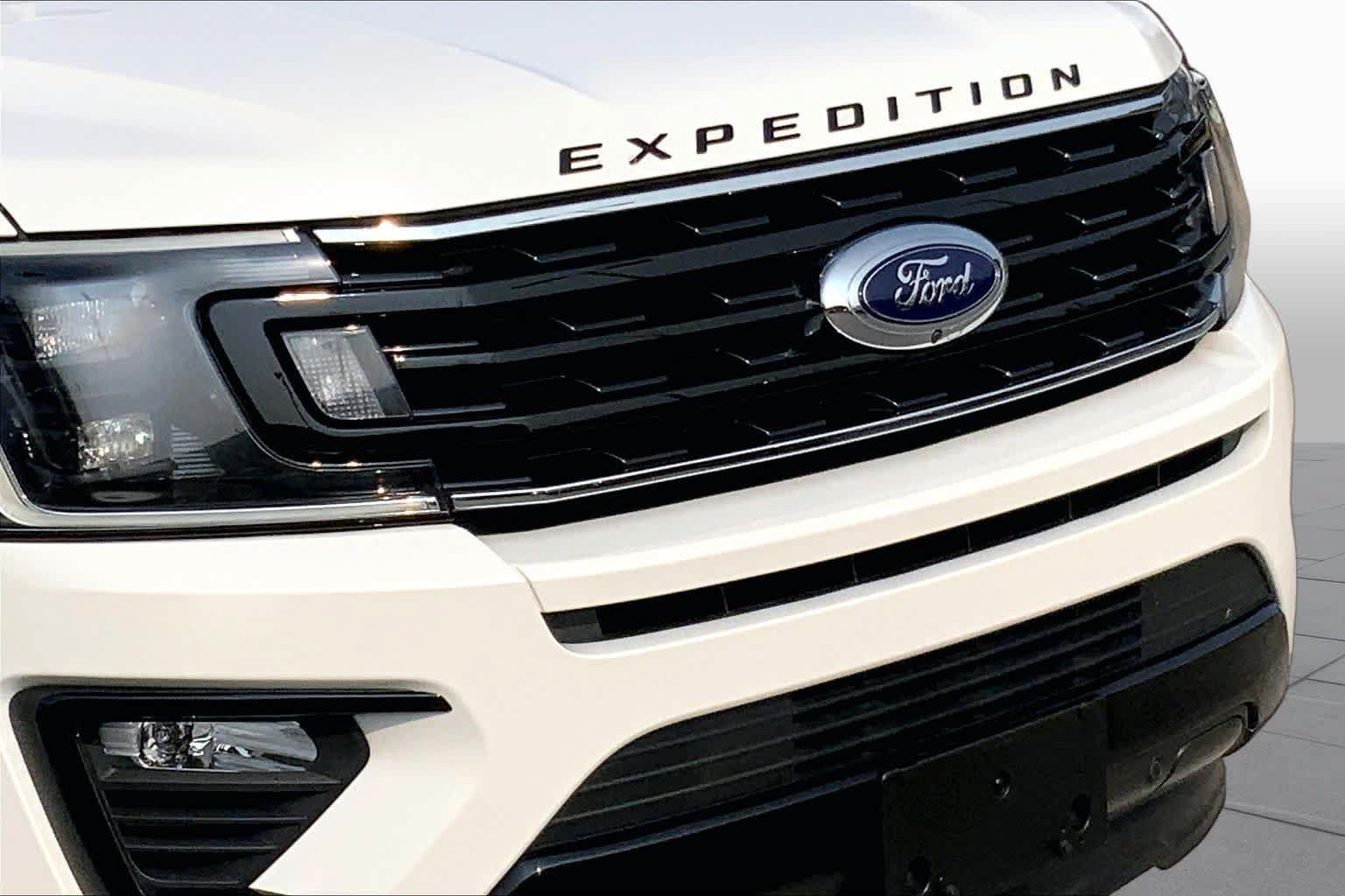 Used 2021 Ford Expedition Limited RWD image 27