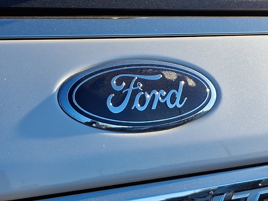 Certified 2018 Ford Expedition Max Limited w/ Equipment Group 302A AWD/4WD image 31