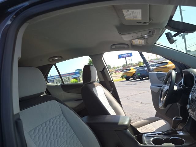 Used 2018 Chevrolet Equinox LS FWD image 33