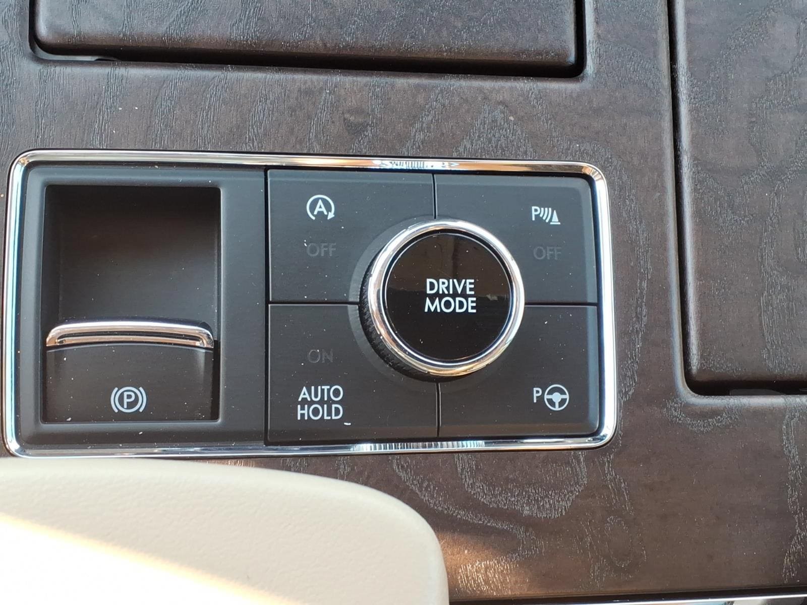 Used 2019 Lincoln Navigator Reserve AWD/4WD image 24