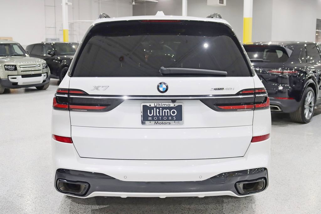 Used 2023 BMW X7 xDrive40i w/ M Sport Package image 13