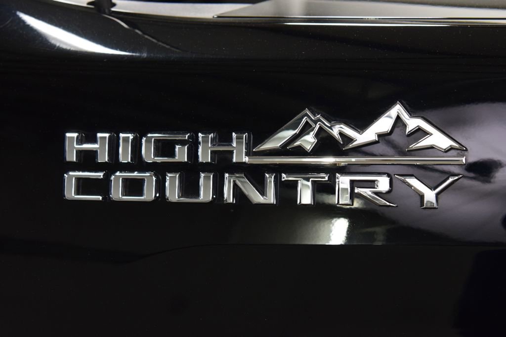 Used 2024 Chevrolet Silverado 3500 High Country w/ High Country Premium Package AWD/4WD image 18