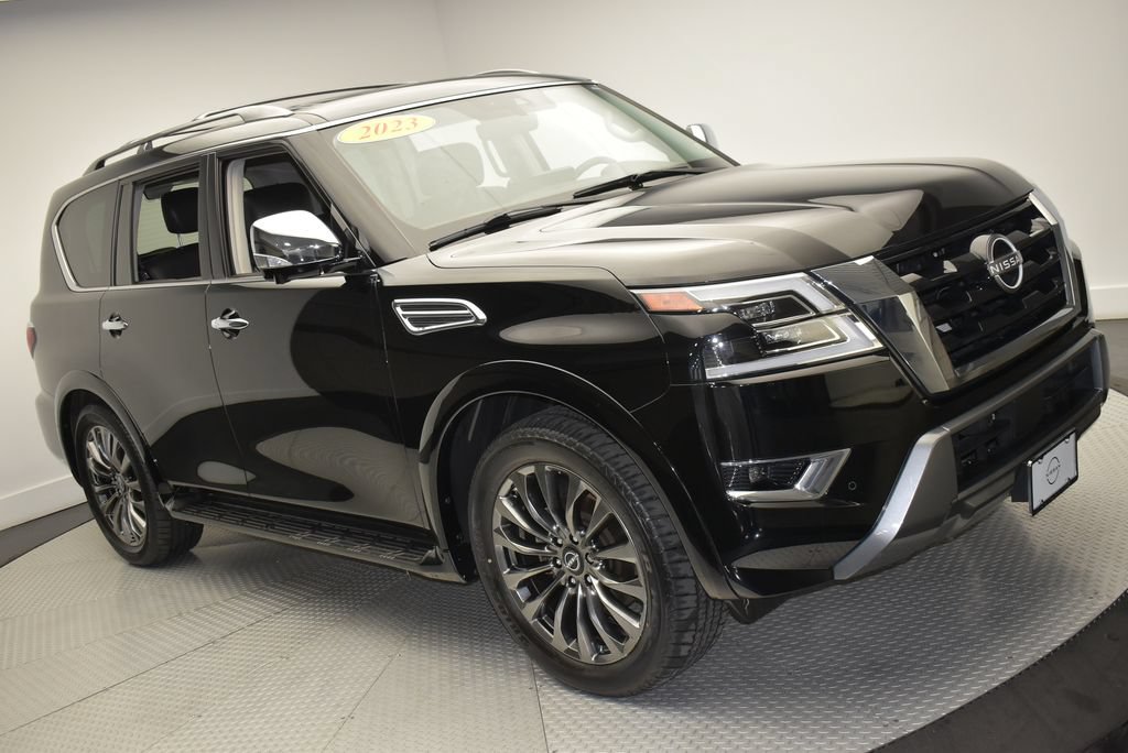 Used 2023 Nissan Armada Platinum w/ Captain's Chairs Package AWD/4WD image 3