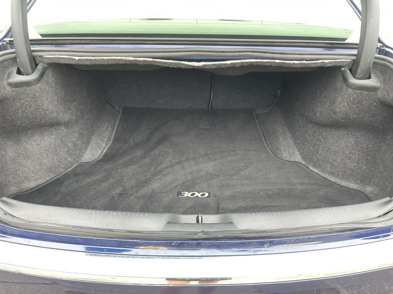 Used 2014 Chrysler 300 C AWD/4WD image 17