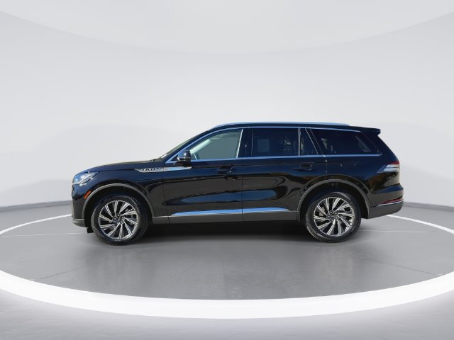 New 2027 Lincoln Aviator AWD image 5