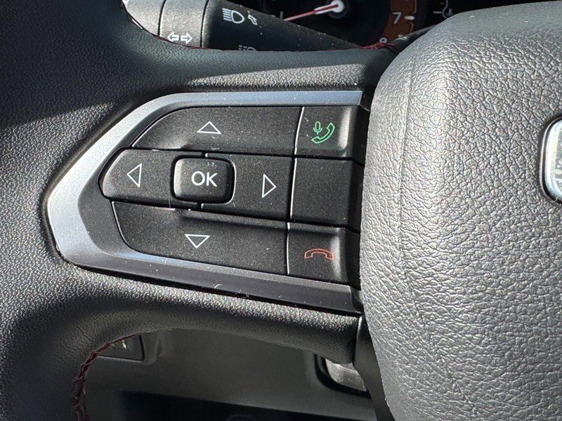 Used 2023 Jeep Compass Trailhawk image 17