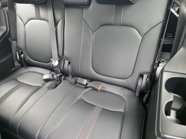 Used 2025 Honda Pilot Touring image 28