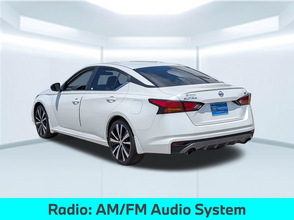 Used 2019 Nissan Altima 2.5 SR FWD image 4
