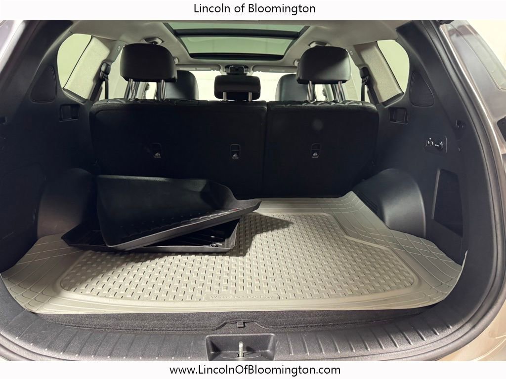 Used 2021 Hyundai Santa Fe Limited w/ Cargo Package image 25