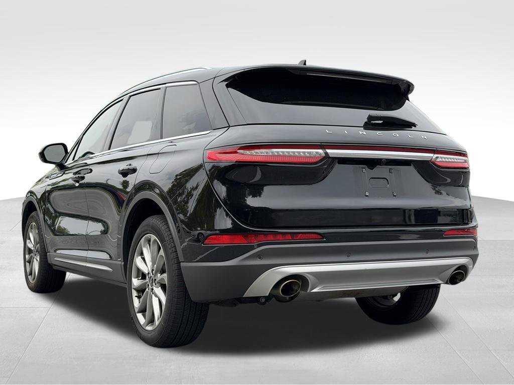 Used 2022 Lincoln Corsair AWD w/ Premium Package image 5
