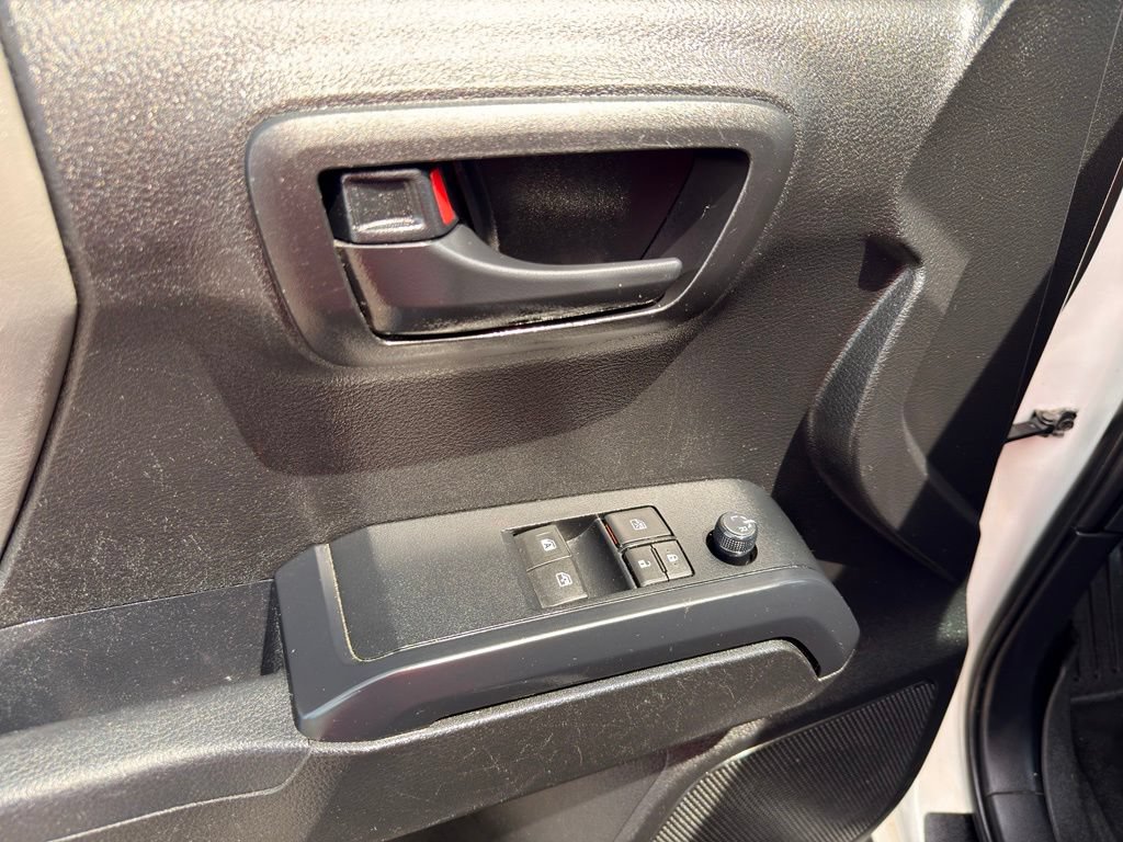 Used 2022 Toyota Tacoma SR AWD/4WD image 20