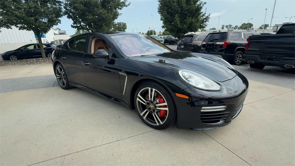 Used 2015 Porsche Panamera Turbo image 2
