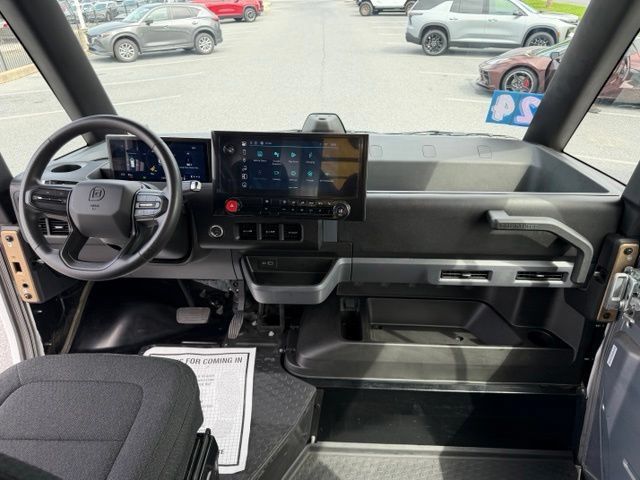 Used 2024 Chevrolet Brightdrop 600 w/ Commercial Equipment Package AWD/4WD image 3