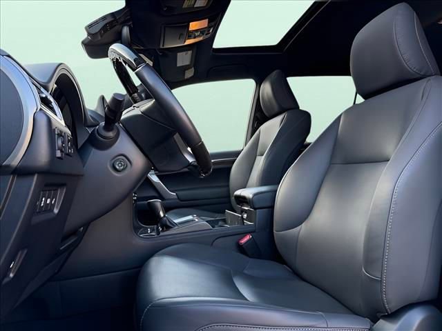 Used 2023 Lexus GX 460 Premium w/ Premium Plus Package image 19