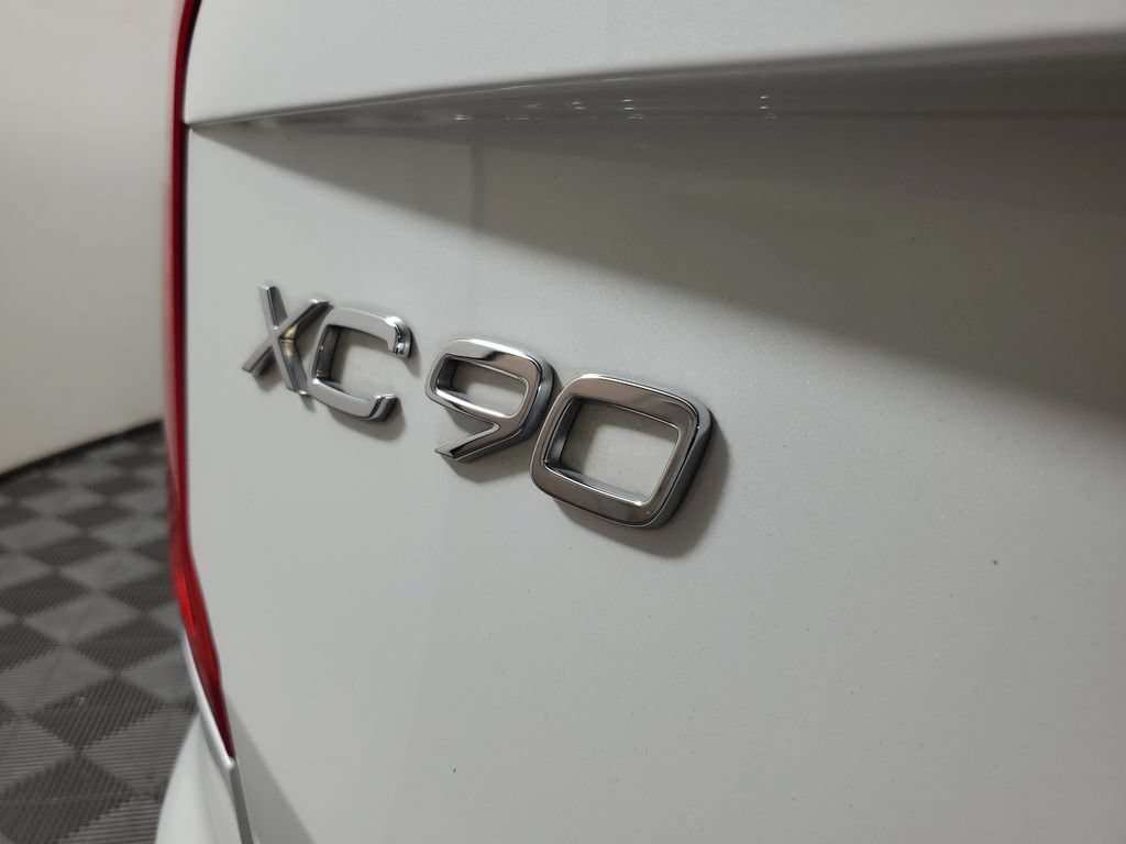 Certified 2023 Volvo XC90 B6 Core w/ Protection Package Premier AWD/4WD image 10