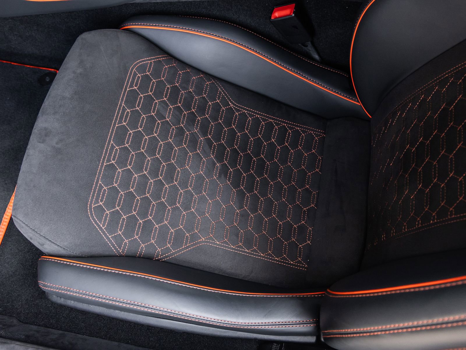 Used 2023 Lamborghini Huracan Tecnica RWD image 30