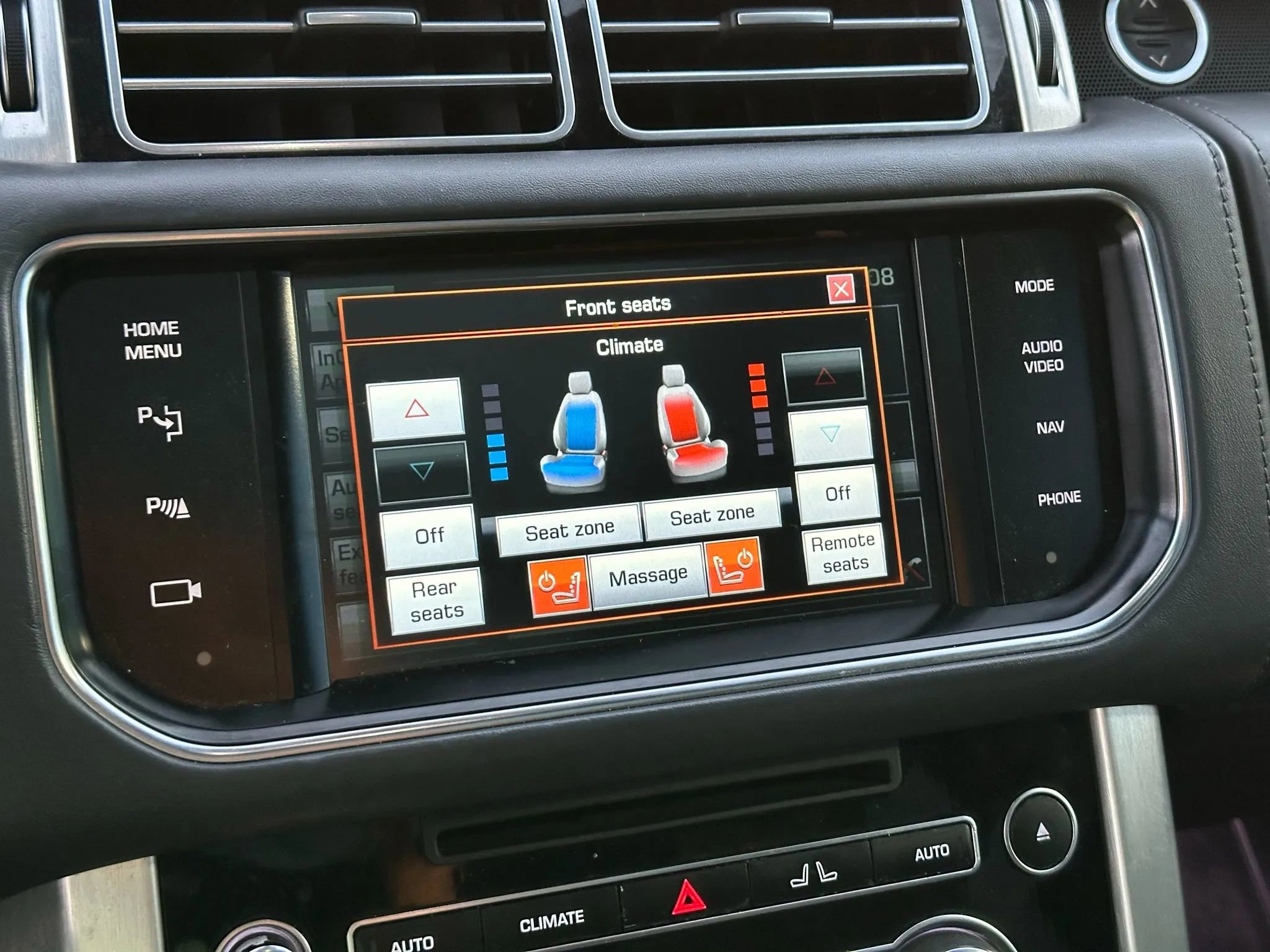 Used 2015 Land Rover Range Rover Long Wheelbase Autobiography image 45