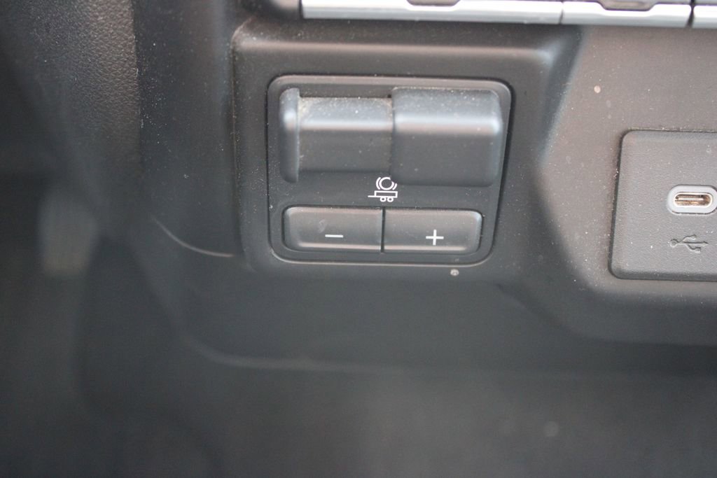 Used 2020 Chevrolet Silverado 2500 LT w/ Z71 Off-Road Package image 25