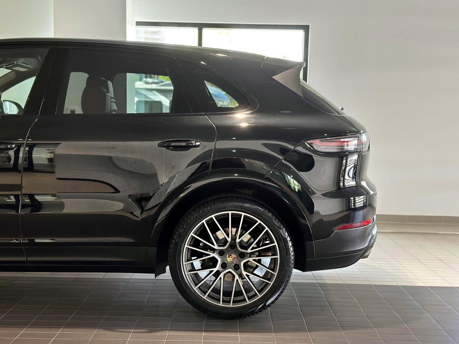 Certified 2020 Porsche Cayenne image 12