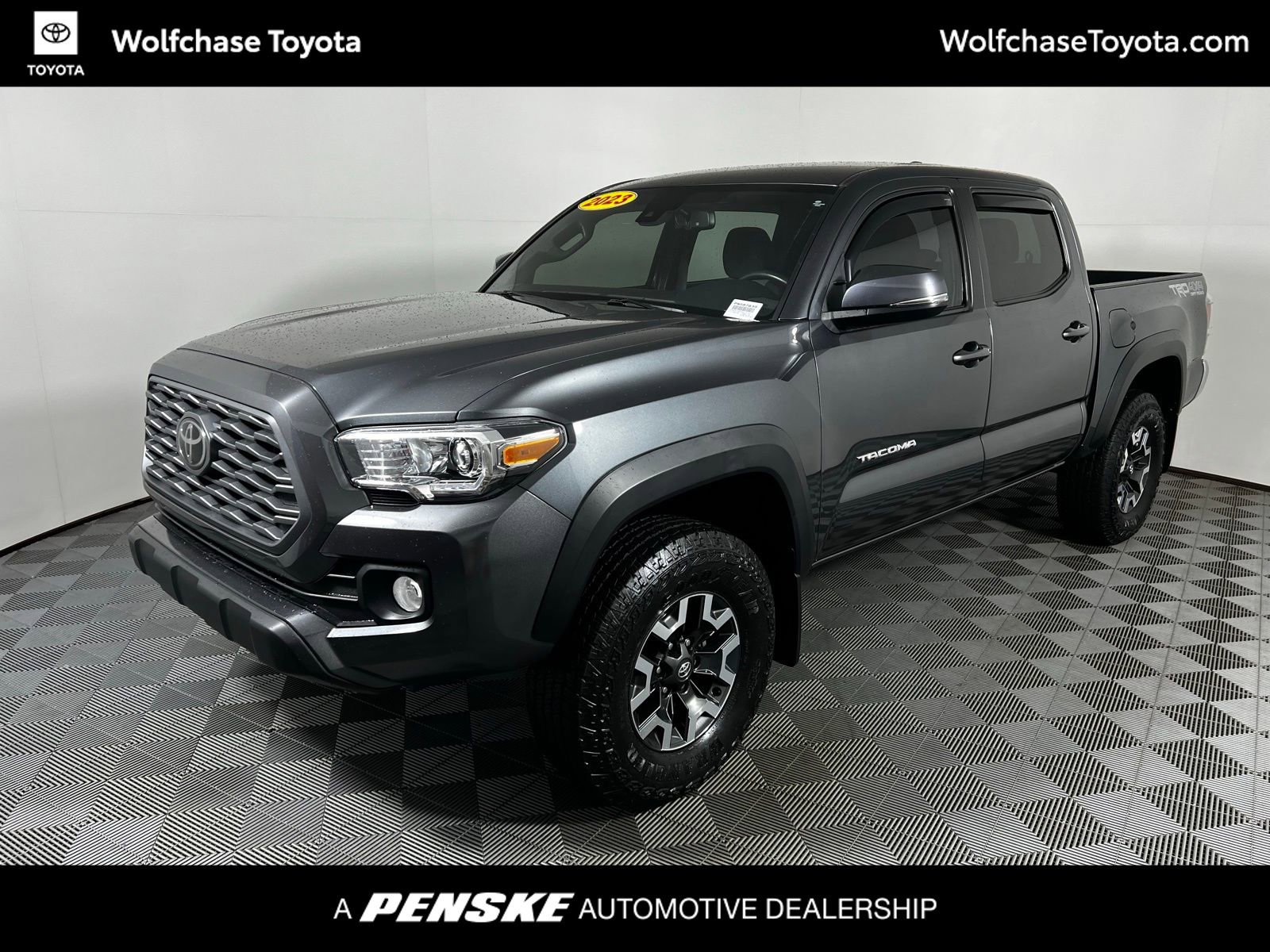 Certified 2023 Toyota Tacoma TRD Off-Road AWD/4WD image 1