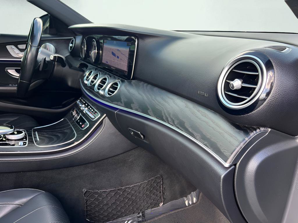 Used 2019 Mercedes-Benz E 300 image 32