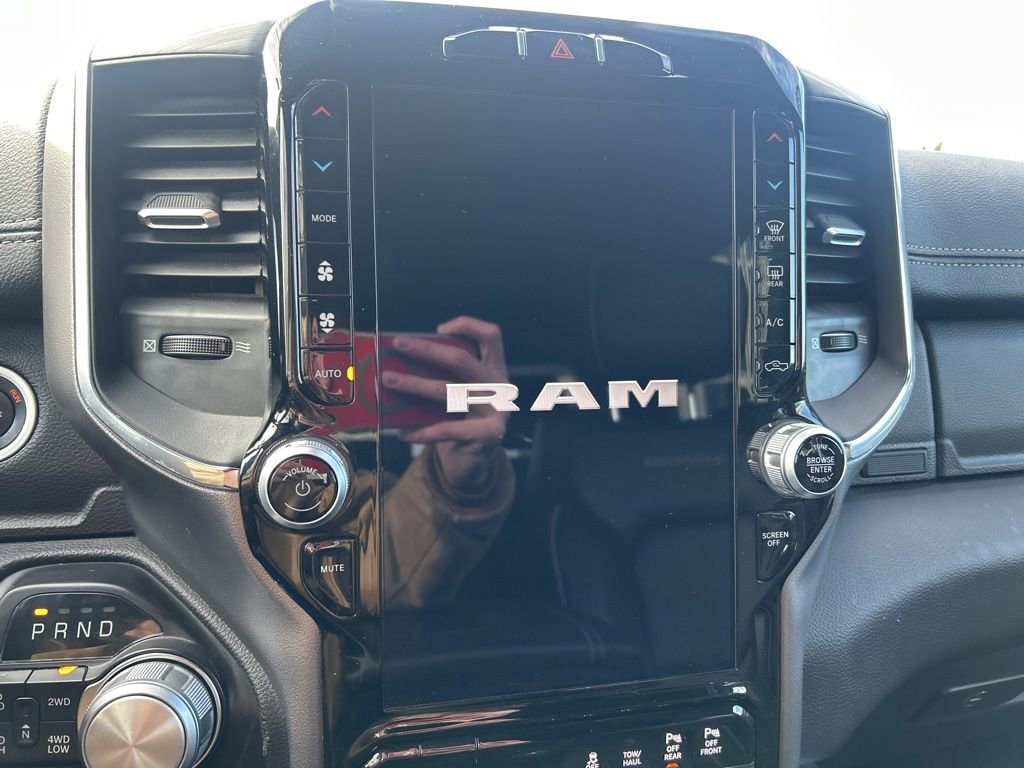 Used 2024 RAM 1500 Laramie image 20