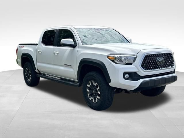 Used 2019 Toyota Tacoma TRD Off-Road AWD/4WD image 7