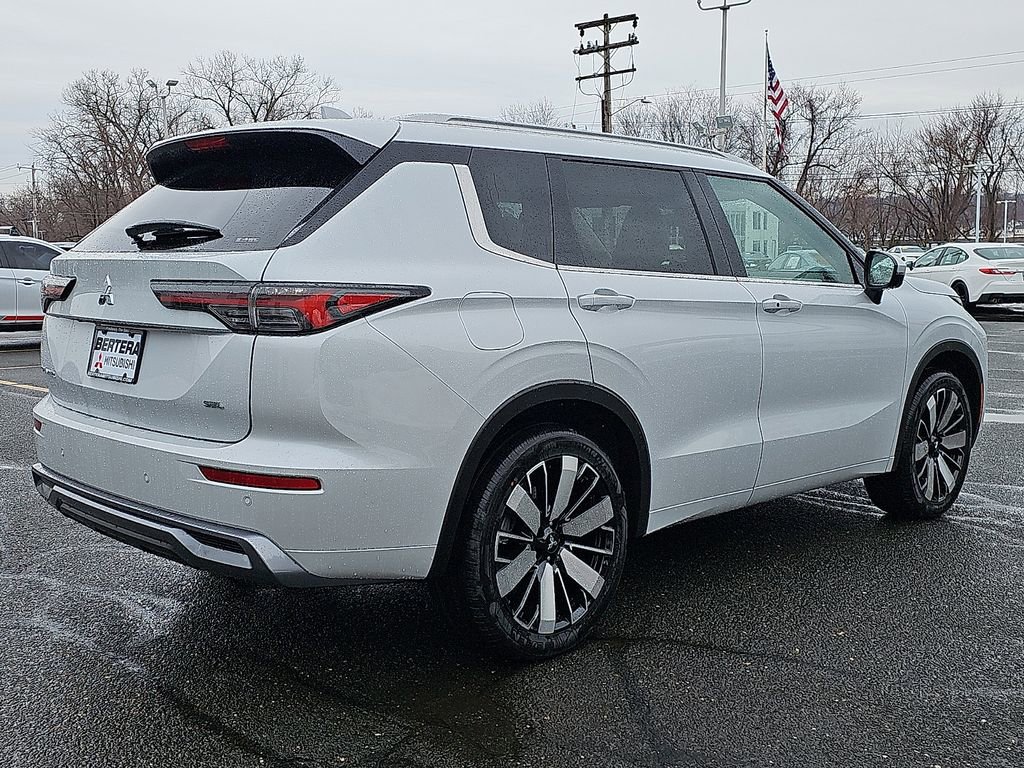 New 2026 Mitsubishi Outlander SEL AWD/4WD image 4