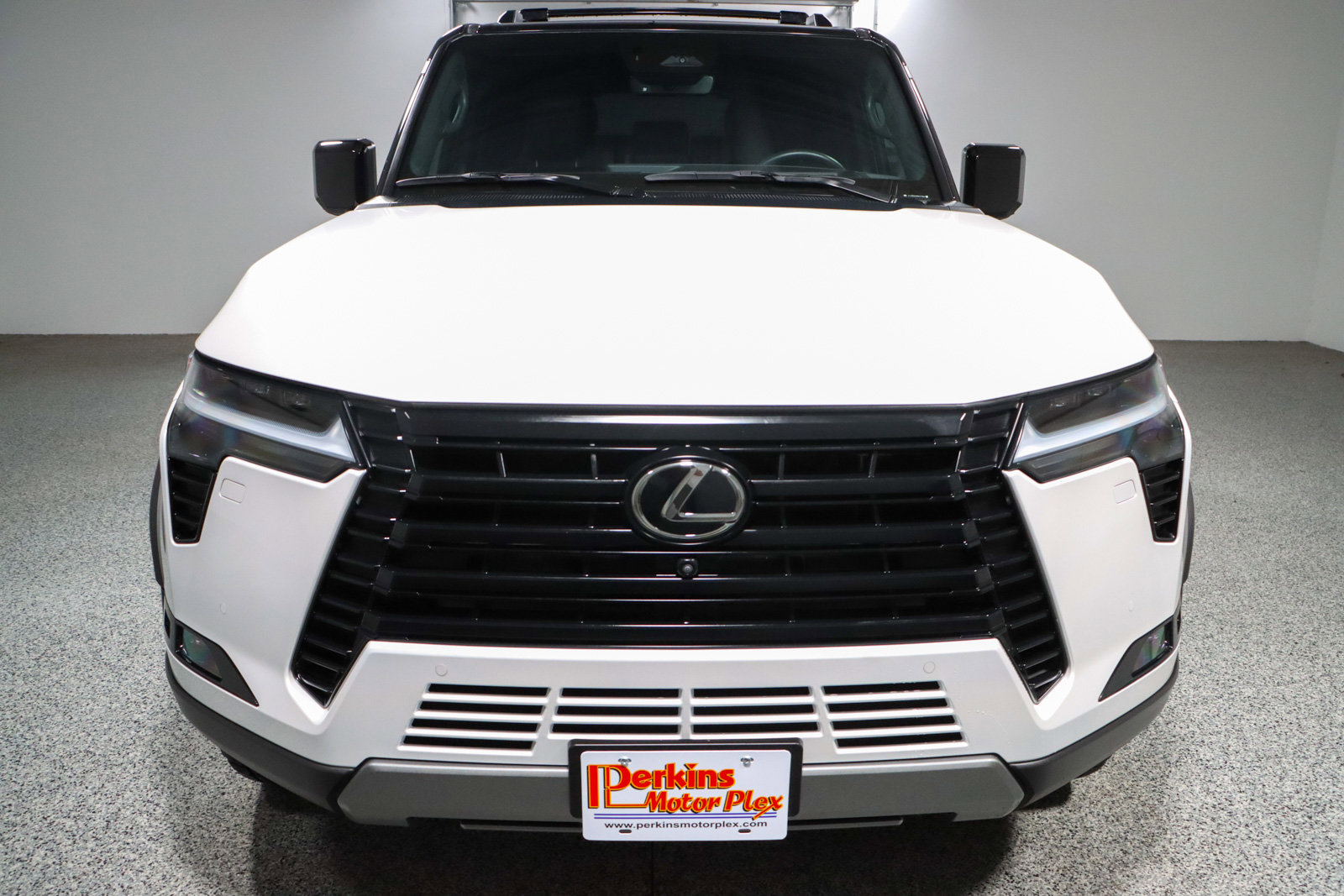 Used 2024 Lexus GX 550 image 4