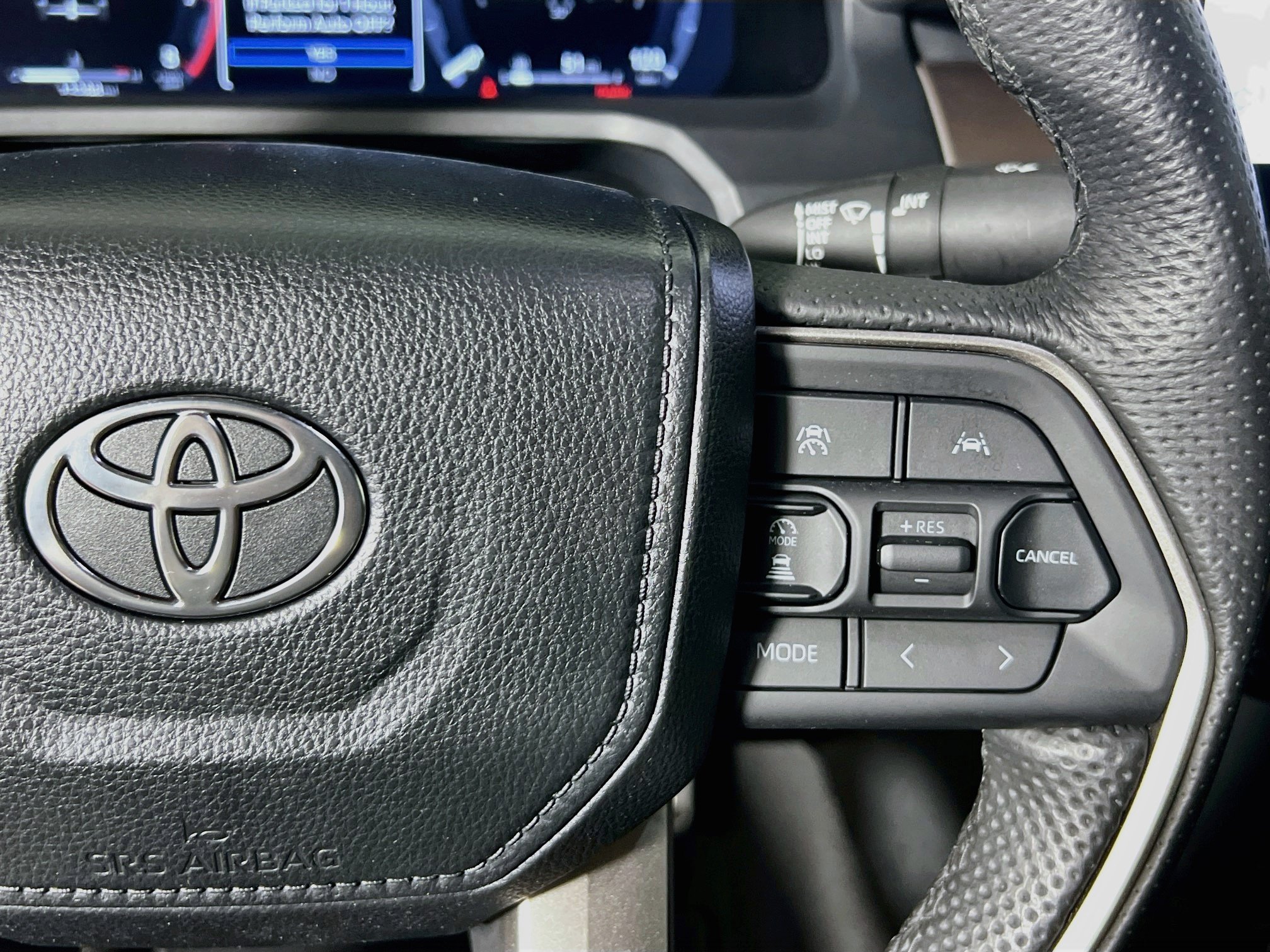 Used 2024 Toyota Tacoma TRD Sport AWD/4WD image 19