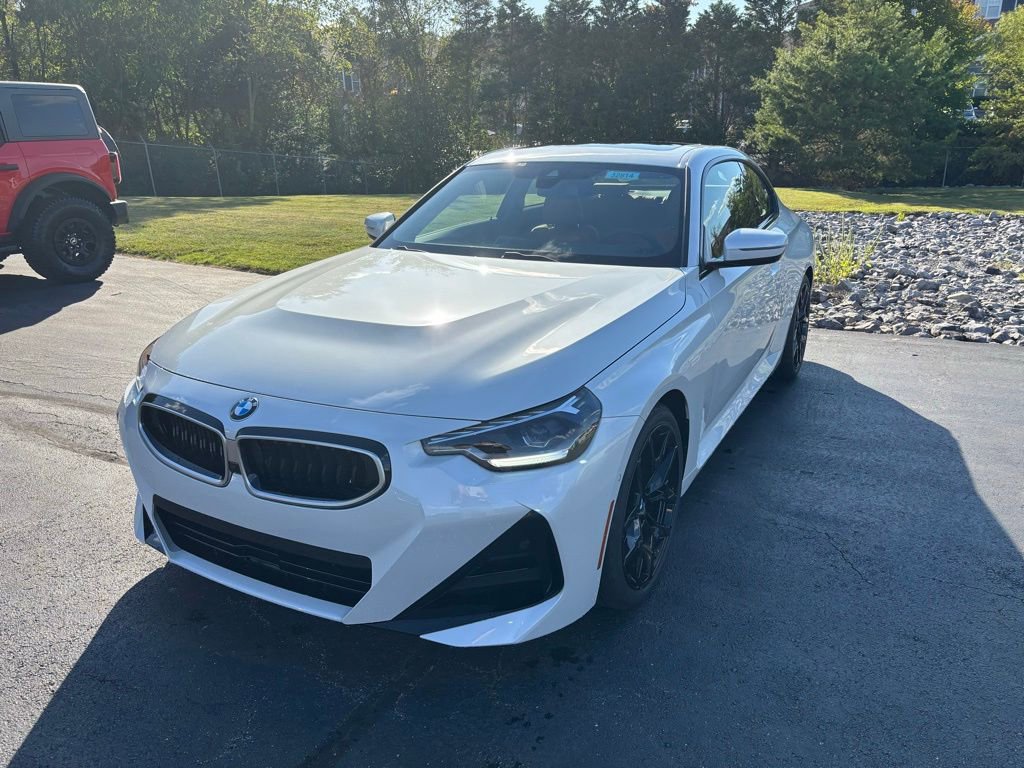 New 2025 BMW 230i Coupe w/ M Sport Package video 1